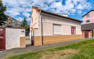 Casa de caramida pe strada Plopilor in Vlaicu Comision 0 - Poză 1