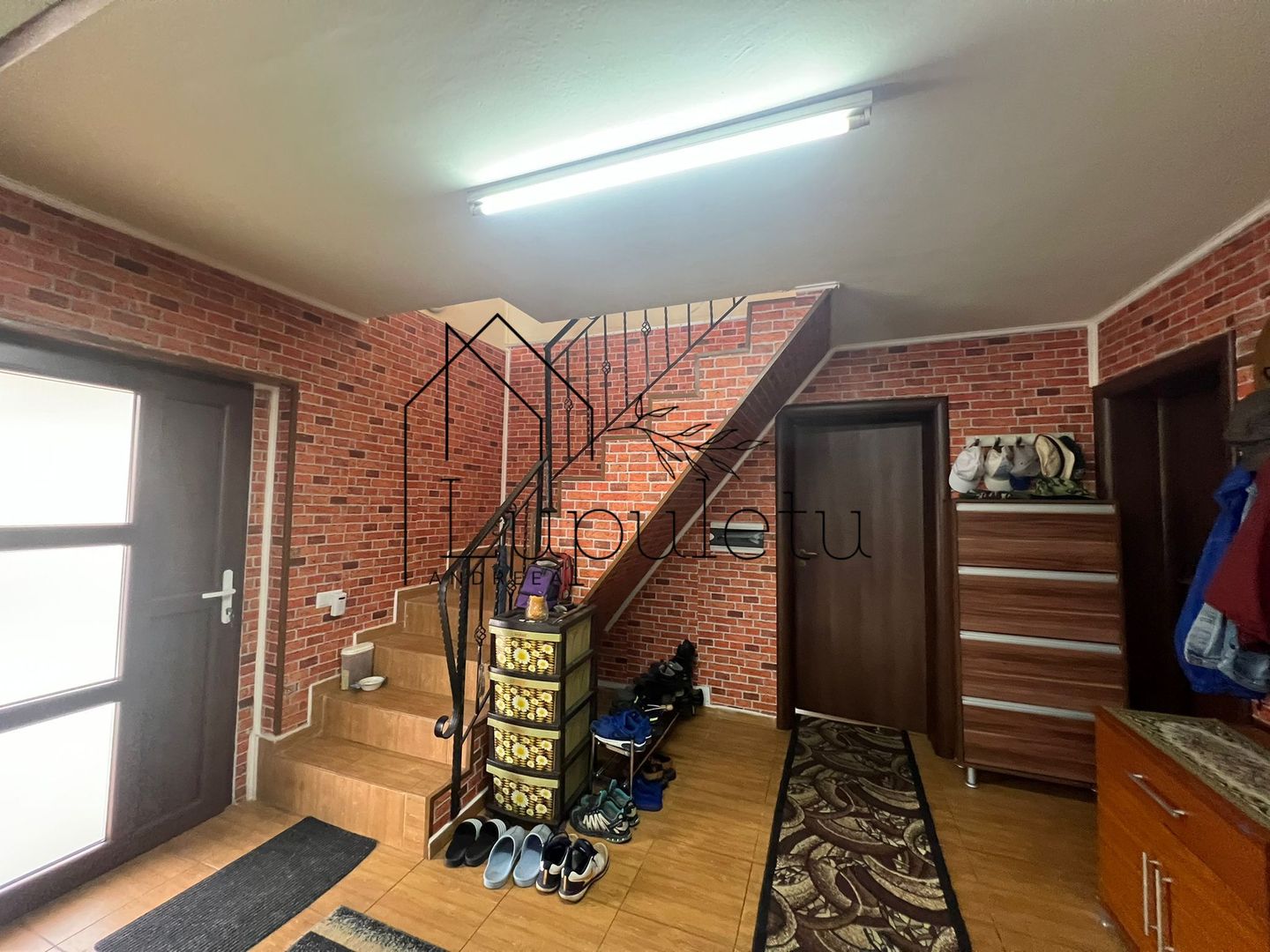 Casă de Vânzare | Șelimbăr  6 Camere | 178 MPU | Teren 210 MP - Poză 10