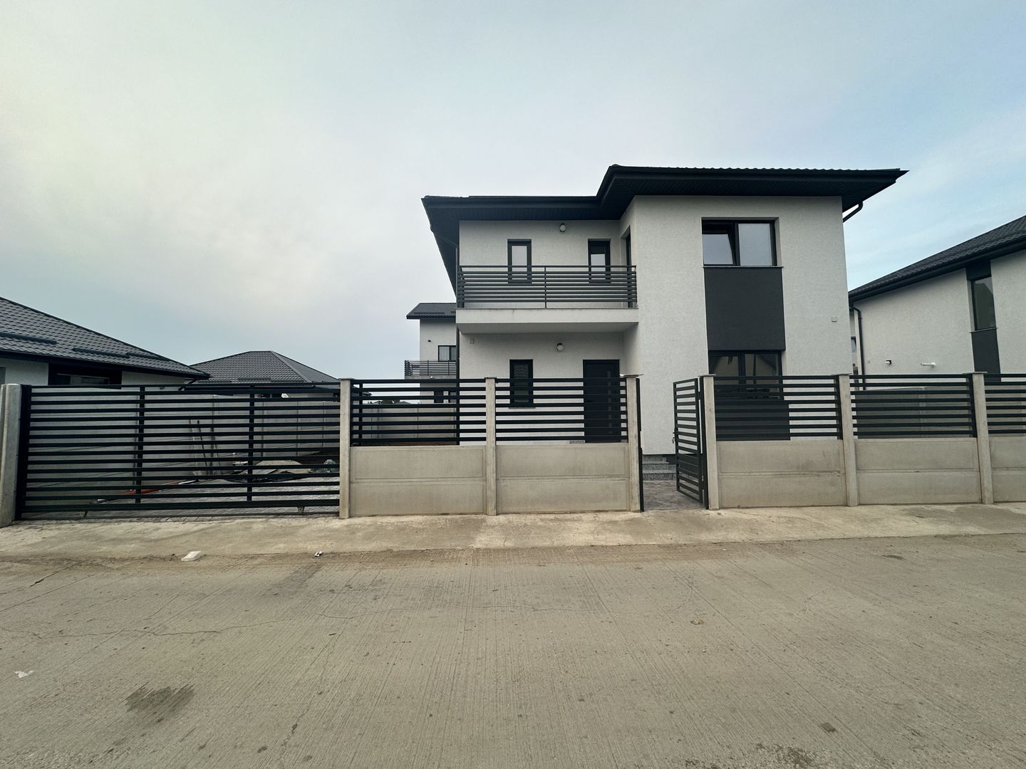 CASA INDIVIDUALA BRAGADIRU, 4 CAMERE, INCALZIRE PARDOSEALA, COMIS 0% - Poză 1