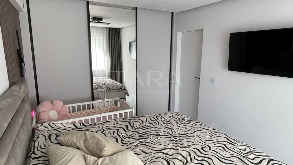 Apartament ultrafinisat cu 3 camere în Baciu - Poză 6