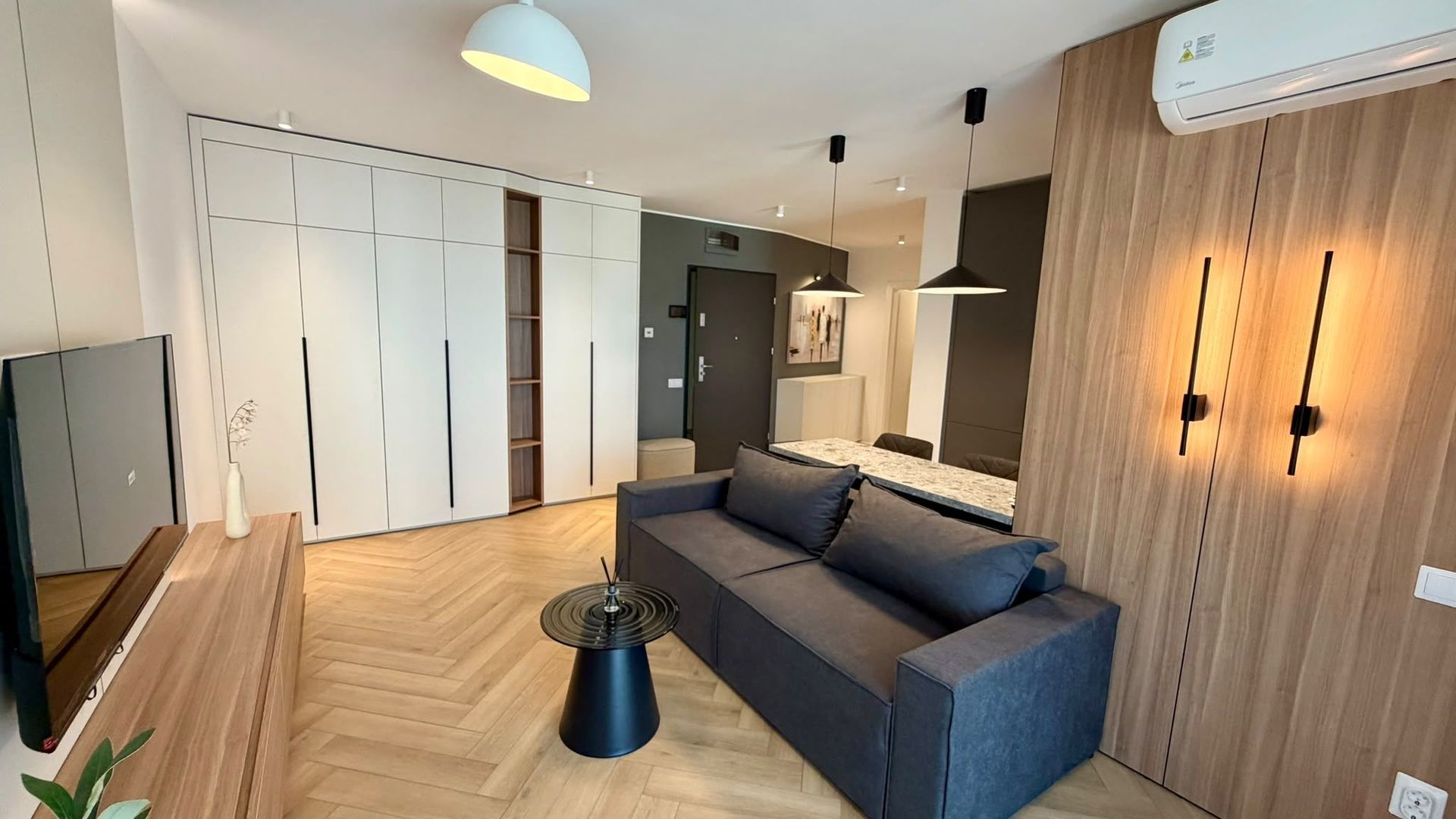 Apartament 2 camere ULTRAFINISAT 50 mp - Parcare subterana - Prima închiriere - Poză 1