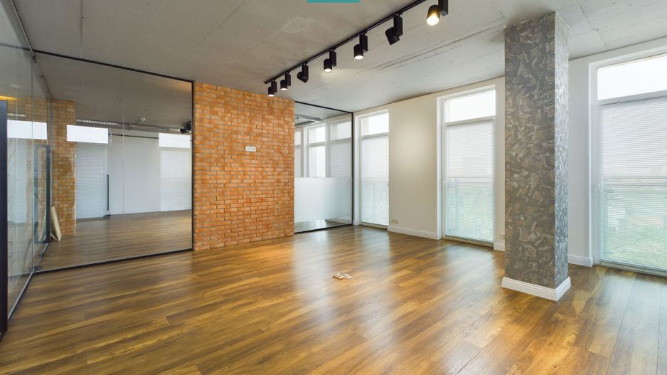 Spațiul Dvs. de Afaceri de Prestigiu,Birouri PLAZA - Poză 1