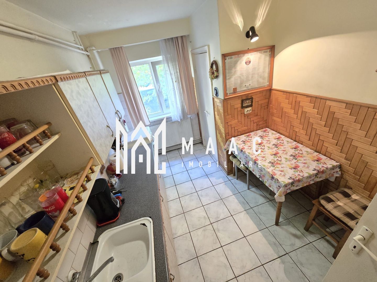 Apartament 3 camere decomandate 2 bai Zona Strand - Poză 3