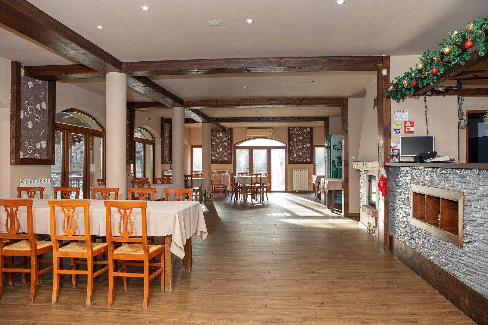 Pensiune, teren 4.460 mp, Hidișelul de Jos, Bihor. 685.000 Euro (neg). - Poză 14