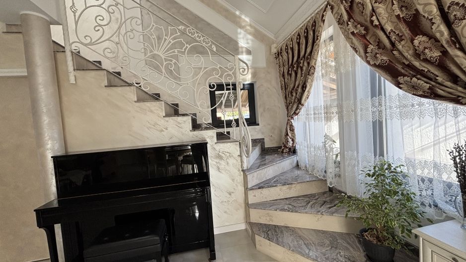 Casa INDIVIDUALA 6 camere, curte superba - zona Brana, Selimbar - Poză 13