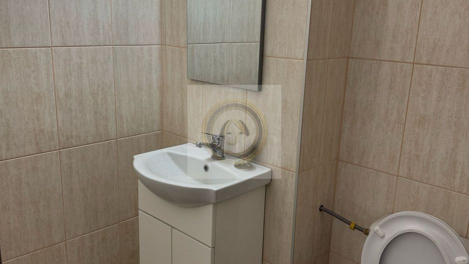 Apartament 3 camere de inchiriat | nemobilat, neutilat | langaDoboz - Poză 7
