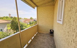 Casa situata in imediata apropiere a Cetatii - Poză 15