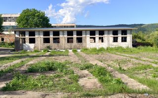 HALĂ INDUSTRIALĂ DE ÎNCHIRIAT – 600 MP | ACCES TIR– CÂMPULUNG - Poză 1
