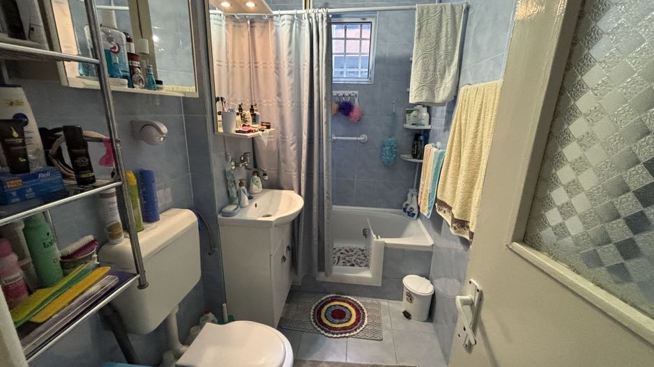 Apartament cu 4 camere - Parangului - Poză 4