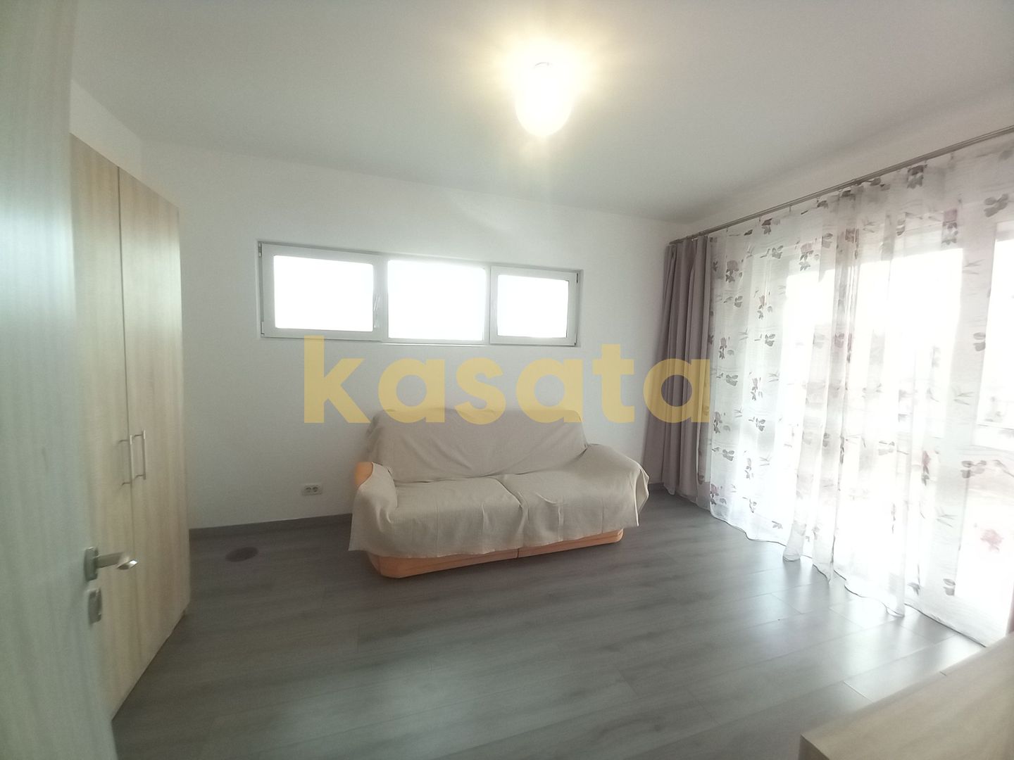 Vilă Modernă 4 Camere | Curte Privată | Zonă Excelentă & Facilități - Poză 15