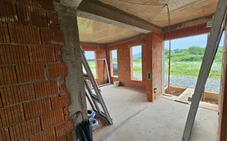 Casa noua 5 camere 3 bai, curte mare - Poză 12