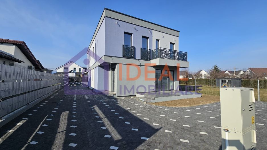 Duplex Modern cu 4 camere si gradina, in Cristian - Poză 10