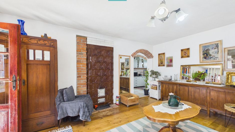 Casă cu 6 camere pe teren de 2029 mp – Miniş - Poză 6