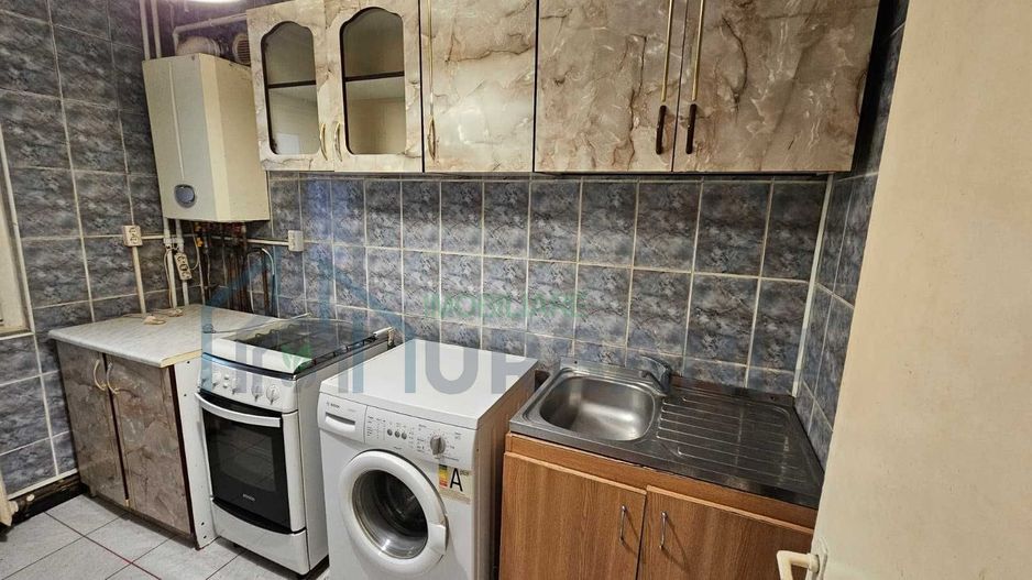 Apartament 1 cameră, decomandat,  Podul de Fier/Pădurii, 35 mp - Poză 2