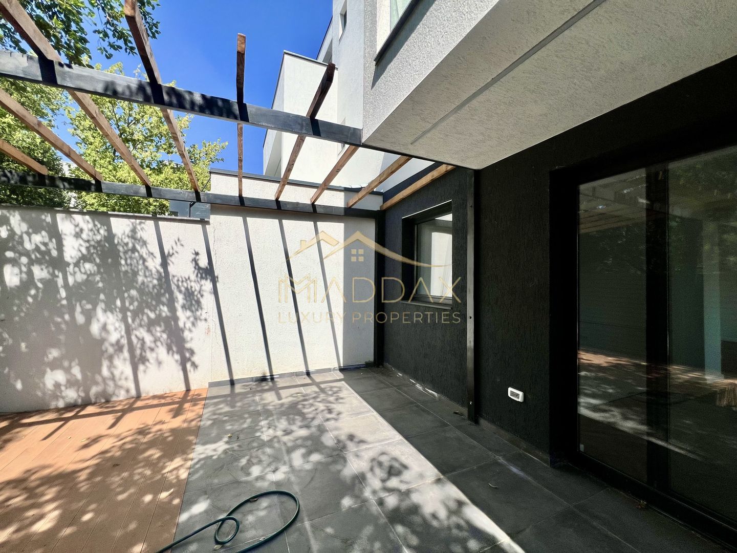 Vilă **6 camere  **451mp // Zona Iancu Nicolae - Poză 118