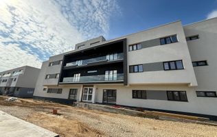Ultimele 2 apartamente de 3 camere cu grădină în Tunari