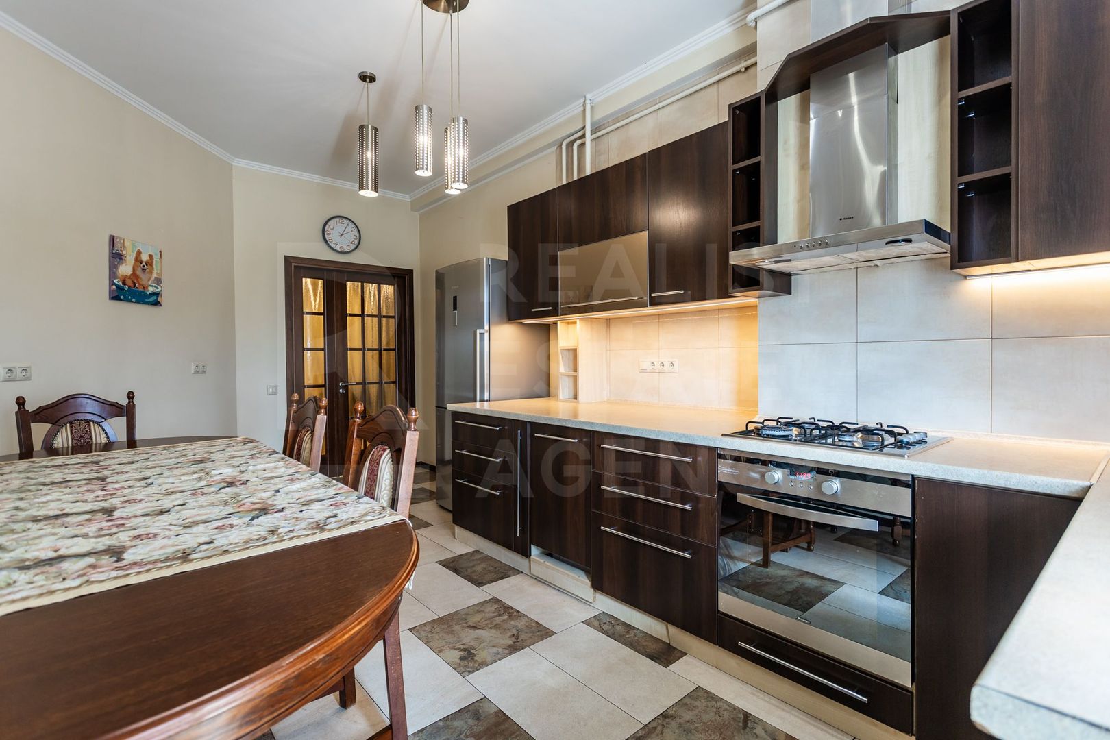 Vânzare apartament  142 mp, str. Valea Trandafirilor, Botanica - Poză 15