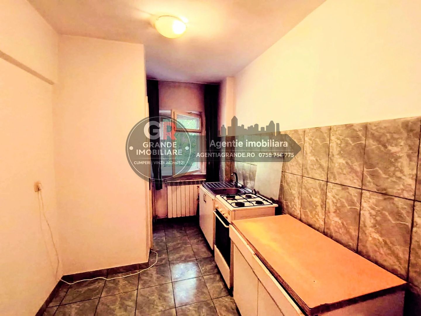 Apartament de vânzare în Ultracentral, Tulcea - Poză 1