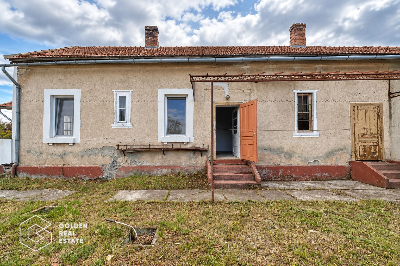 Casa solida cu teren intravilan de 1.555 mp, Sebis, jud. Arad - Poză 18