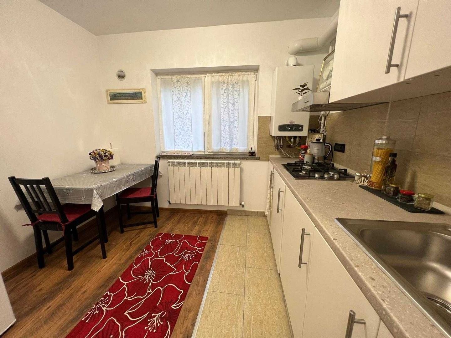 Apartament 1 camera Dec 40 mp Gara Arcu 450 euro - Poză 3