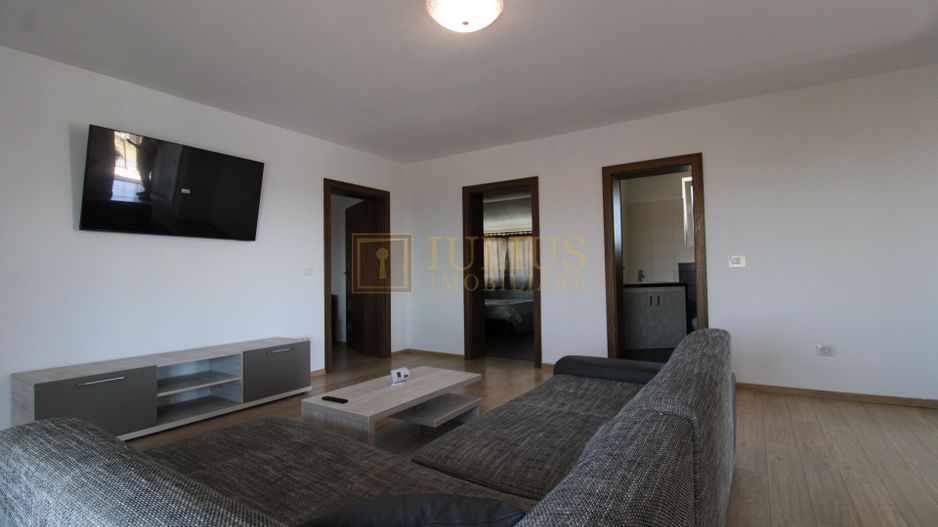 apartament la curte, 2 băi, loc de parcare, zona linistita, dressing - Poză 5