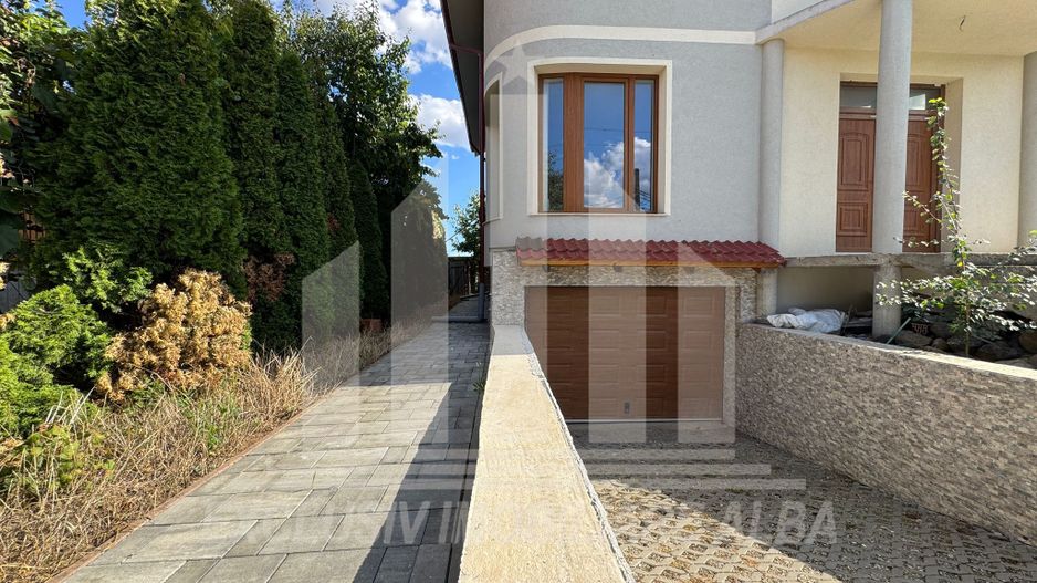 Casa individuala | 250 mp | D+P+M | 570 mp teren | Micesti - Poză 2