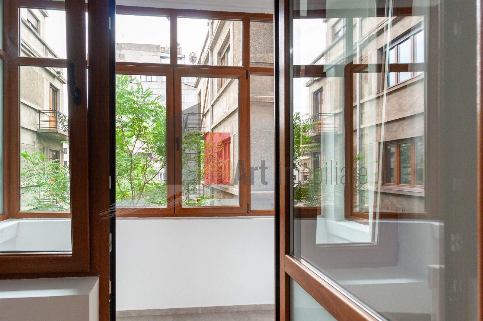 Apartamentul "ZORAGARRIA", Armeneasca,finisat lux, PRIMII LOCATARI DUPA RENOVARE - Poză 13