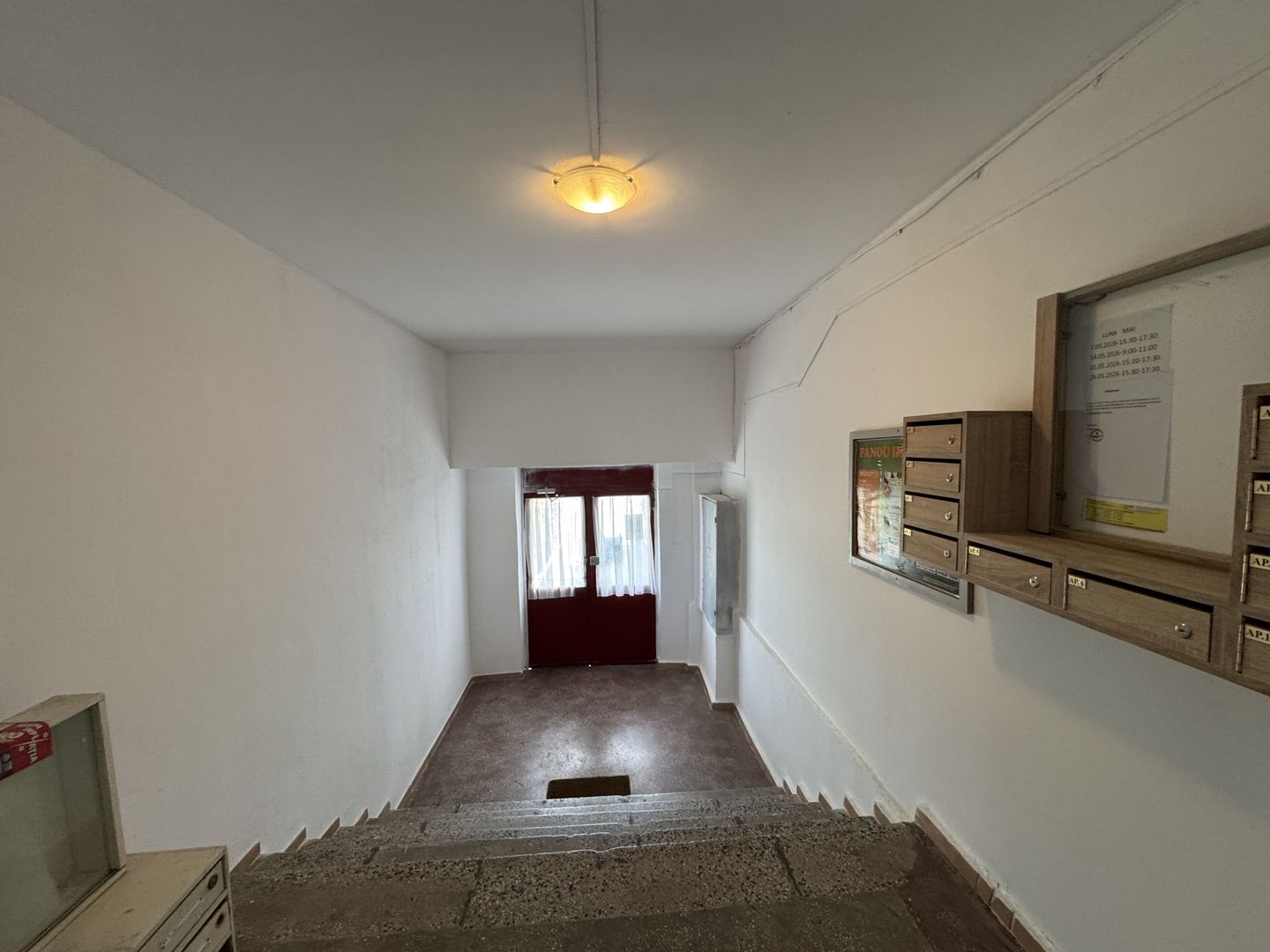 Apartament decomandat cu 3 camere in Florilor, strada Crinului - Poză 21