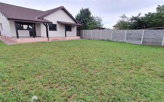 Casa 4 camere, teren 673 mp, toate utilitatile, Micesti - Poză 1