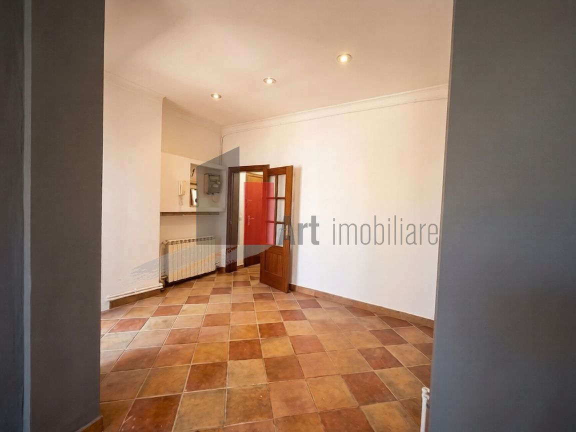 Spatiu Comercial de inchiriat in zona Cismigiu - Poză 2