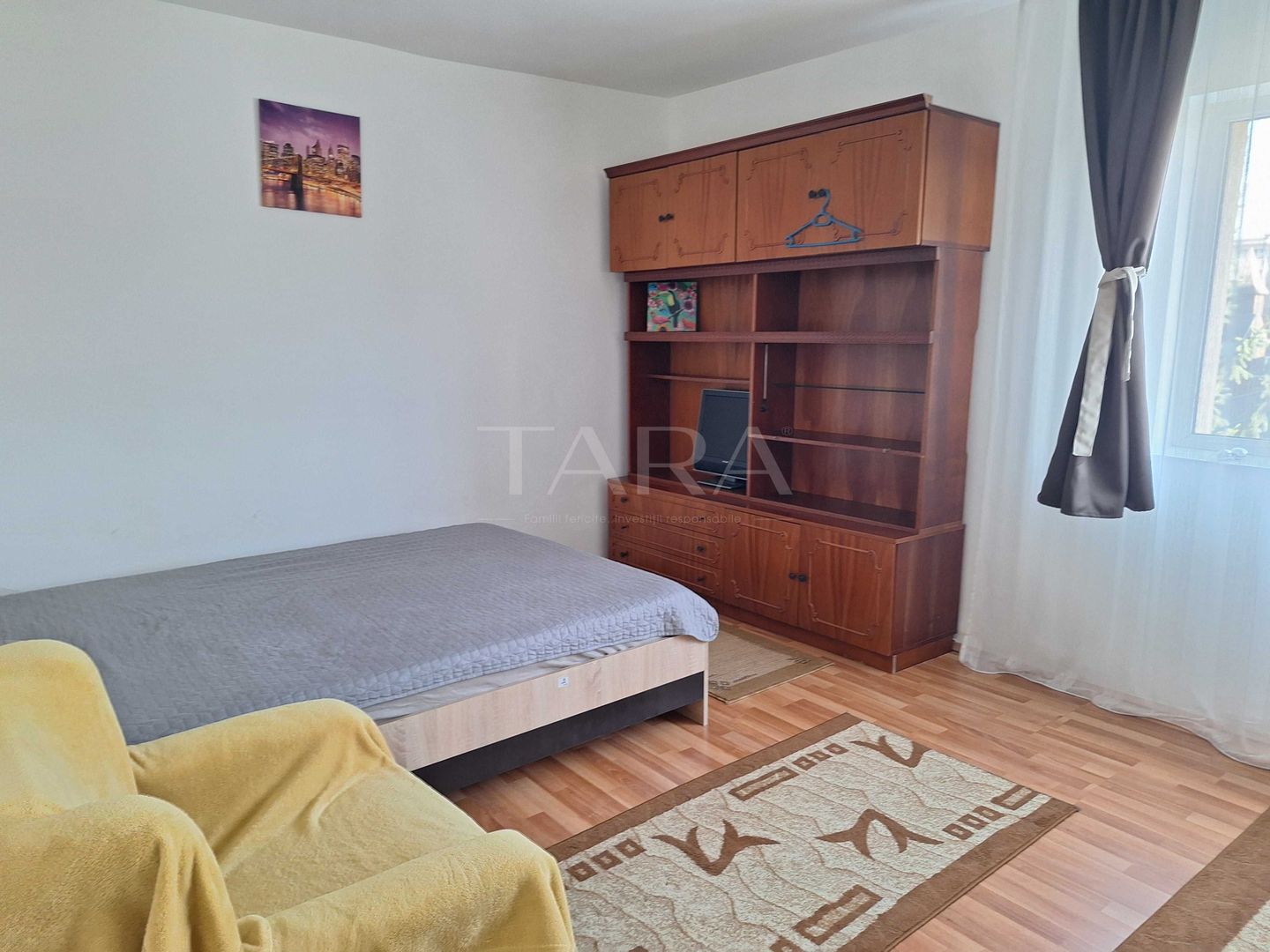Zorilor, apartament luminos, 2 camere și balcon închis, parcare. - Poză 2