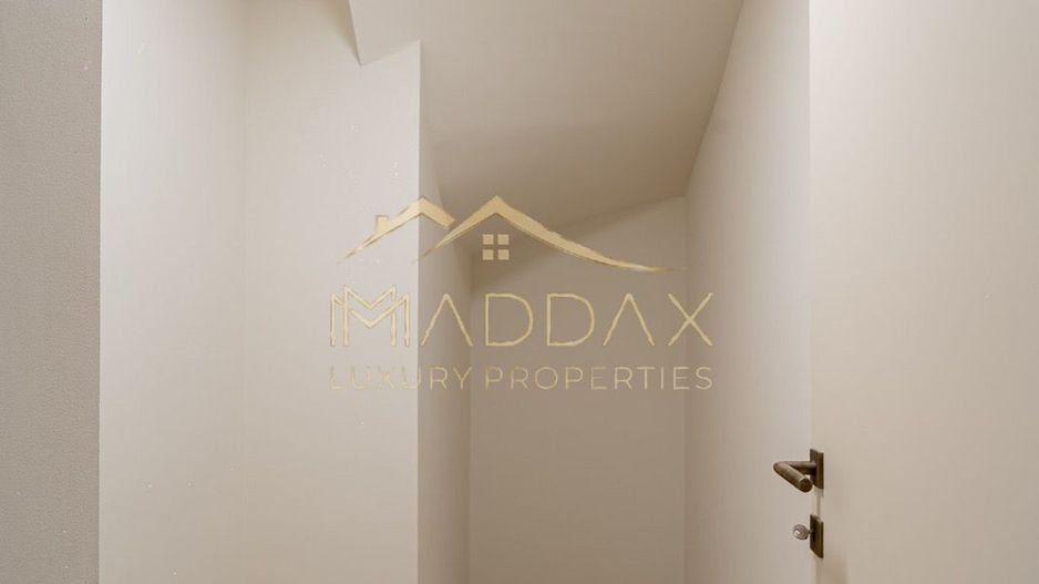 Vila Unica Noua cu 8 camere *300mp* /fotovoltaice si pompa cladura// Dorobanti - Poză 29