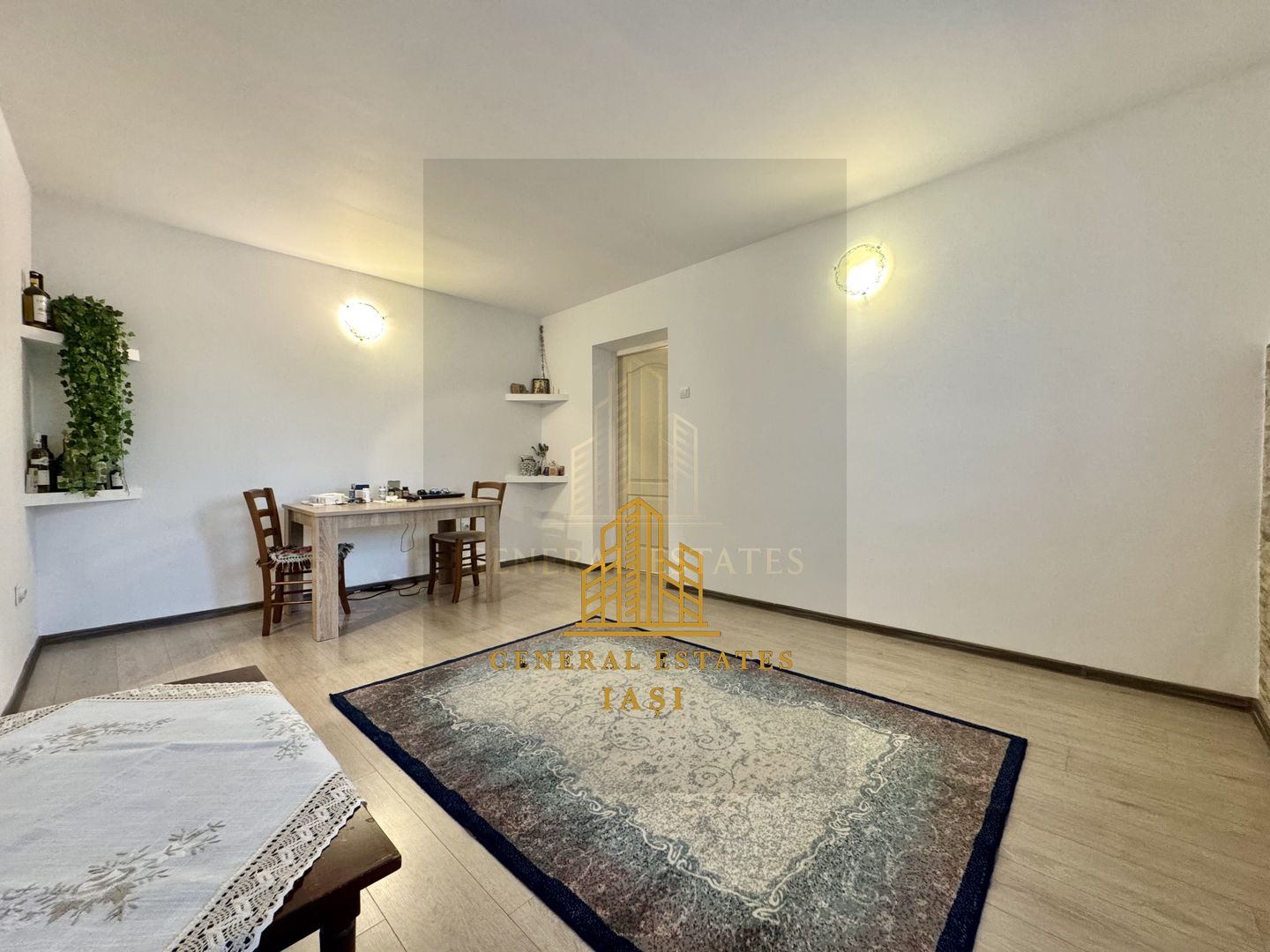 Vânzare apartament 3 camere -  vis-a-vis de Pașapoarte Iași - Poză 1