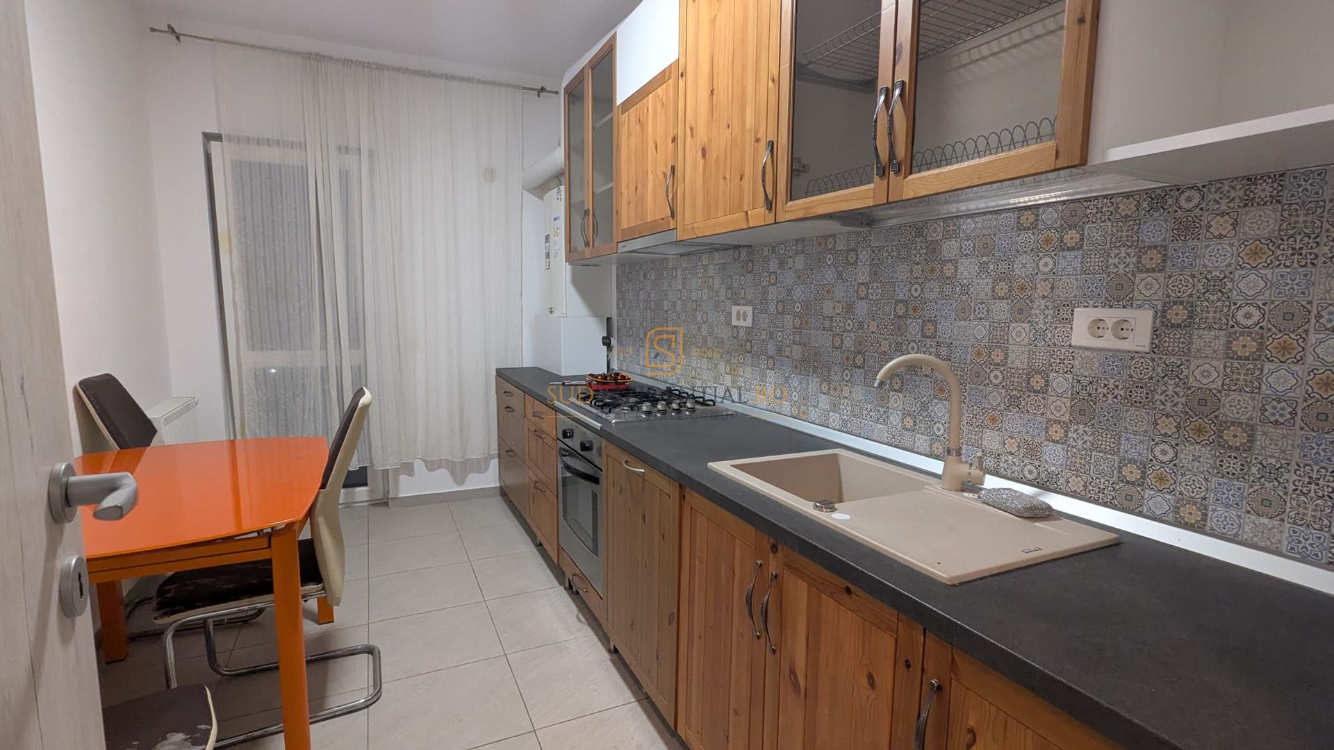 Apartament cu 2 camere de inchiriat, Grand Kristal Residence, Sector 4 - Poză 5