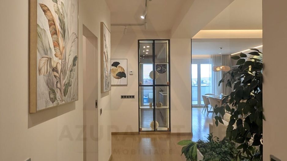 Penthouse 133 mp utili 4 camere 2 terase loc parcare in zona Centrala - Poză 8