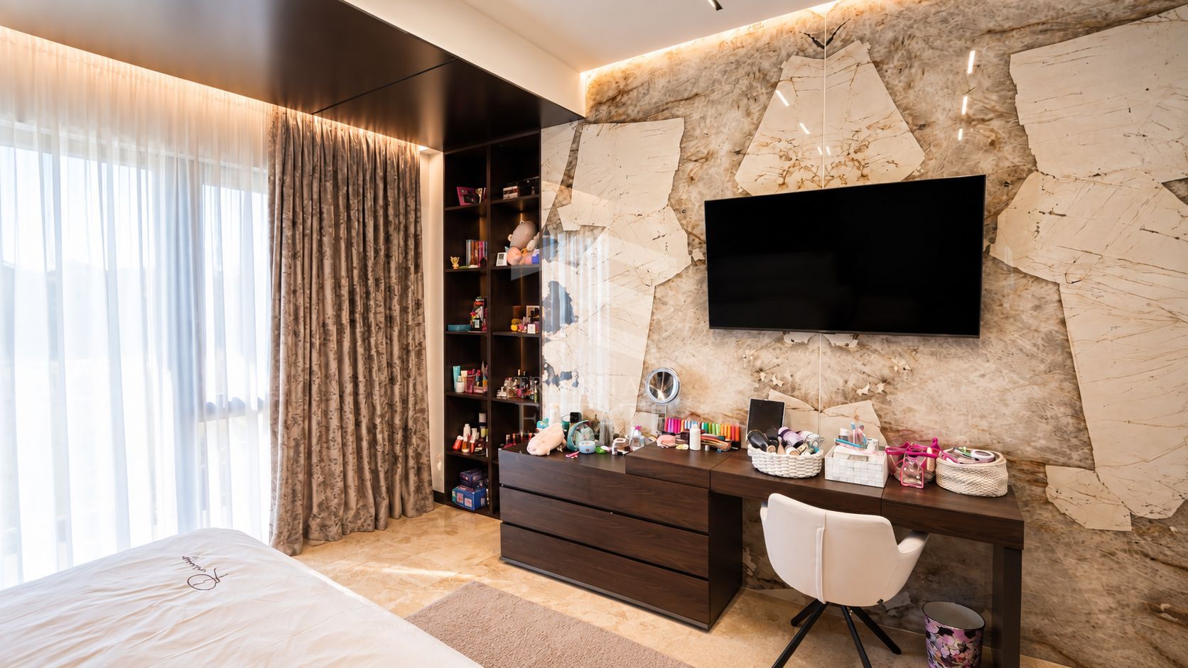 Casă spectaculoasă în Constanța | Design, tehnologie și confort - Poză 20