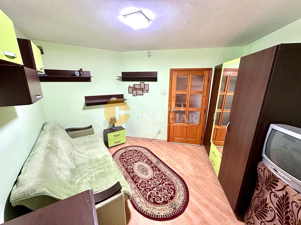 2 Camere Decomandat Prima Statie Nicolina 2 - Bloc 1984 - Poză 3