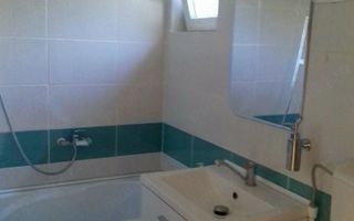 Apartament cu 3 camere/ 60mp/ zona Podu Ros - Poză 8