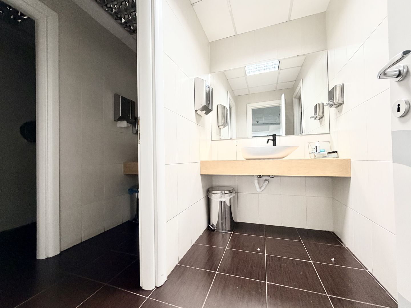 Un sediu care inspiră încredere, în inima Timișoarei - Poză 20