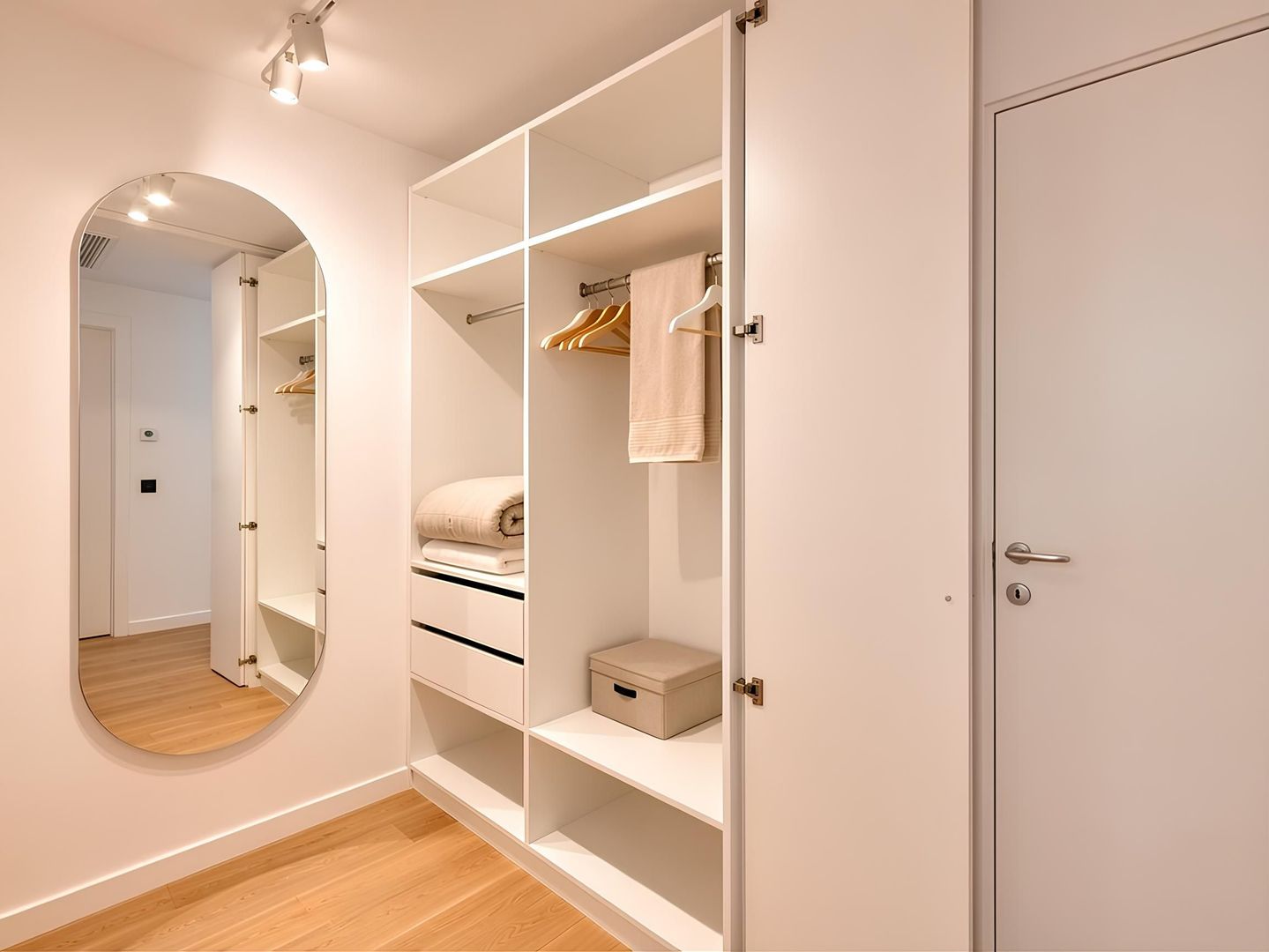 Apartament luminos cu 3 camere și terasă | One Herăstrău Towers - Poză 13