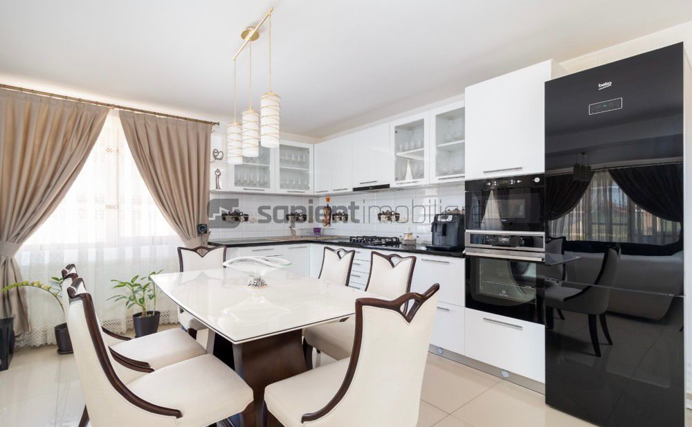 Vila in Rontau, Baile 1 MAI - Poză 2