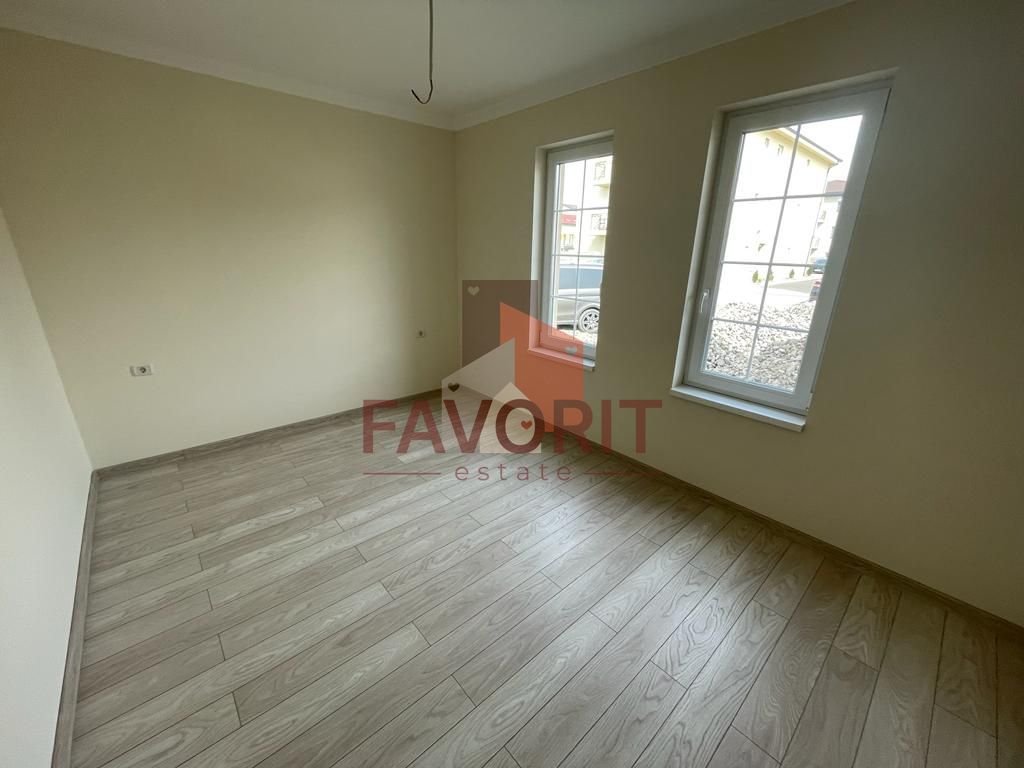 Gradina proprie 30 mp. Finisaje superioare. Pozitie excelenta. - Poză 4