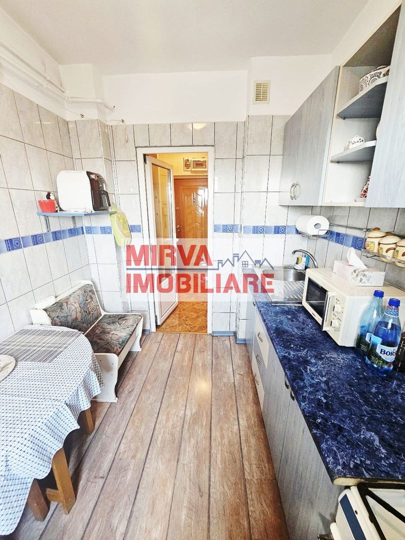 Vânzare apartament 3 camere | Zona Vest – Lămâița | Etaj 10/10 - Poză 13