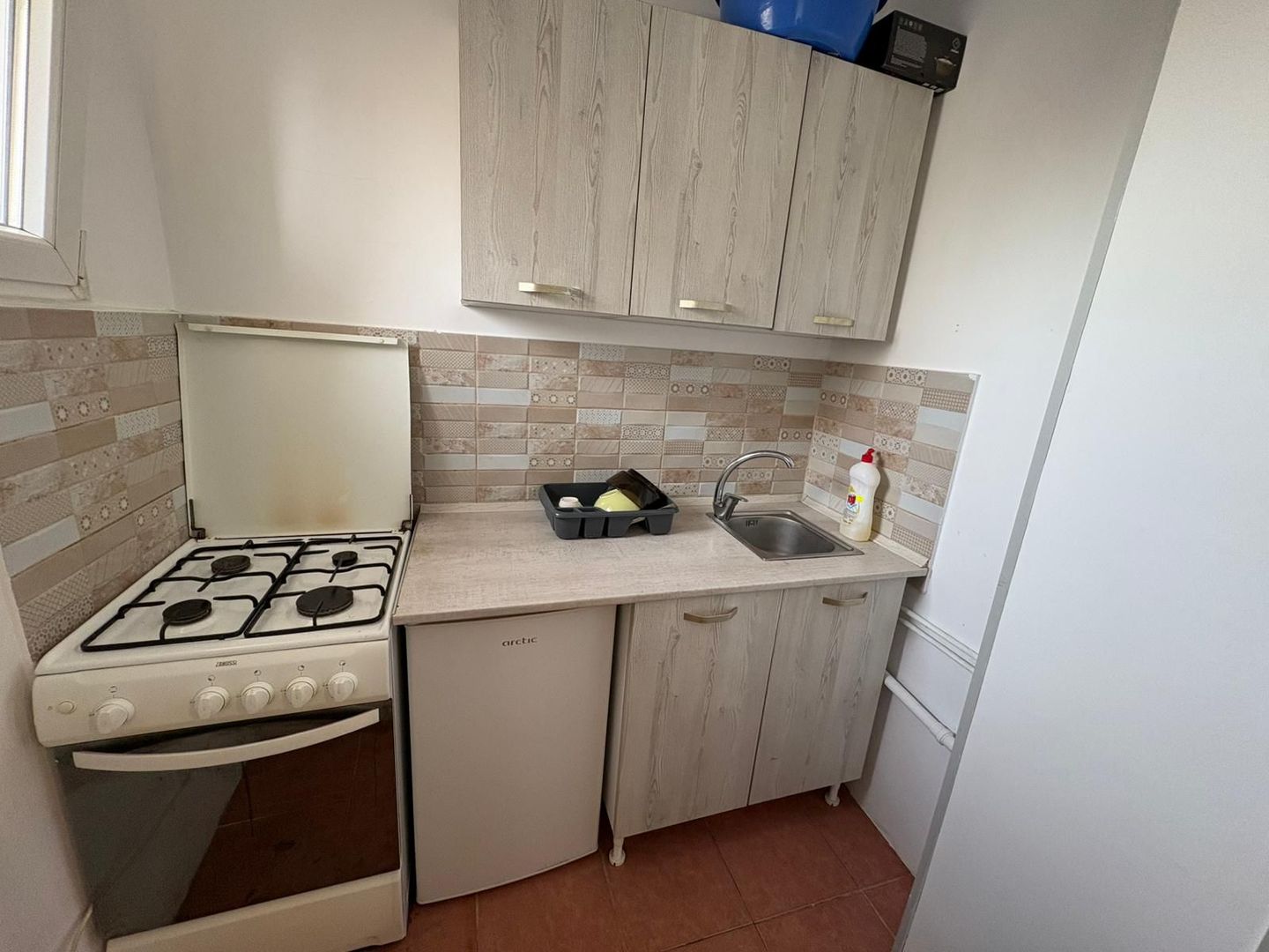 GARSONIERA PIATA SUDULUI, BUCATARIE INCHISA, MODERN, METROU 8 MINUTE - Poză 6