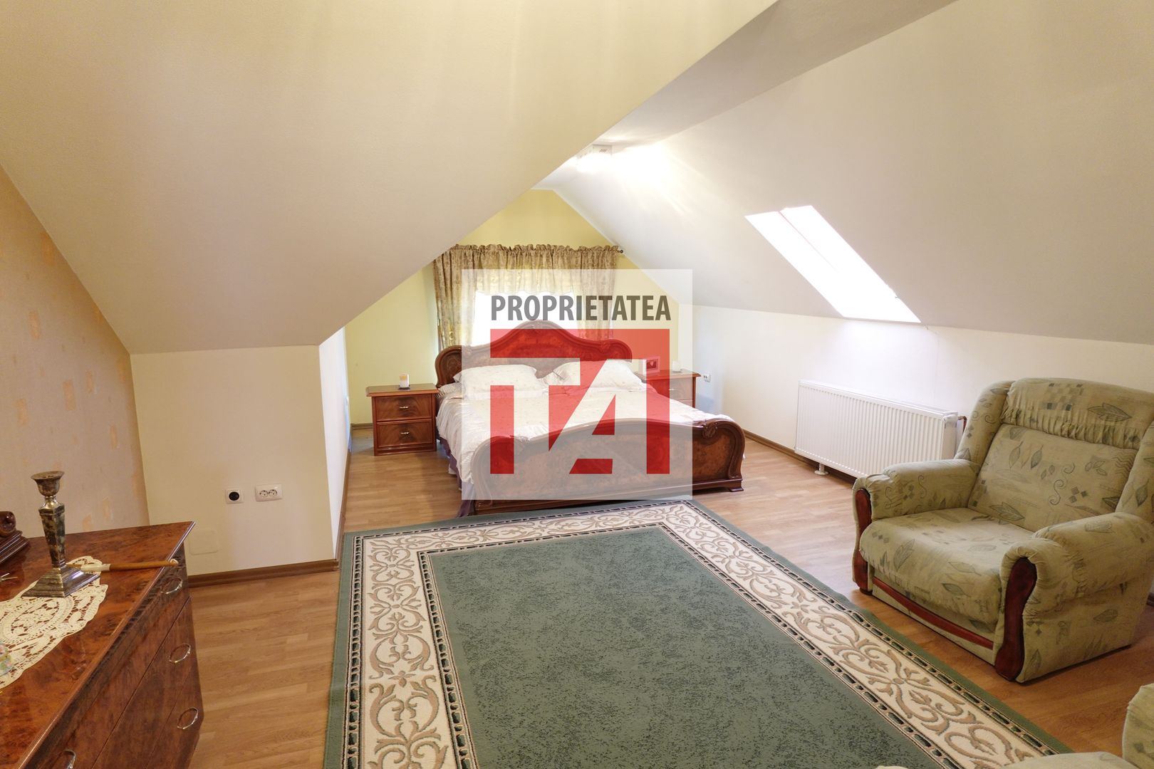 Casa spatioasa si teren de 1500mp Unguras - Poză 12