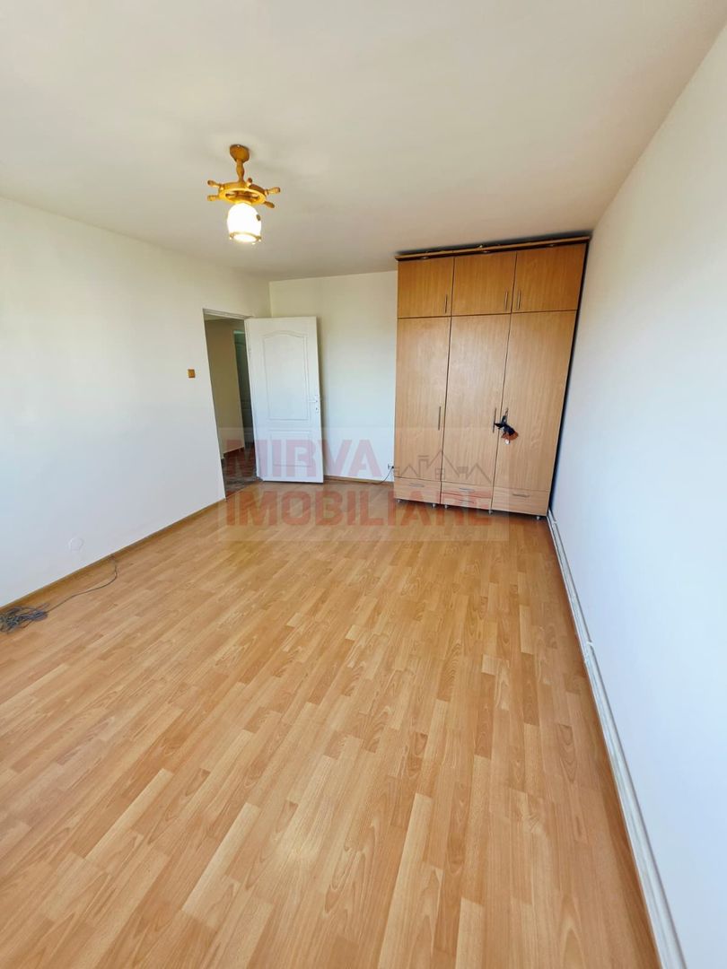 Vanzare apartament 3 camere, 2 băi, decomandat – Enăchiță Văcărescu - Poză 11
