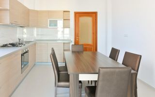 VILA DE LUX CU 6 DORMITOARE SI PISCINA + 800 MP CURTE LA INCHIRIRE - Poză 4