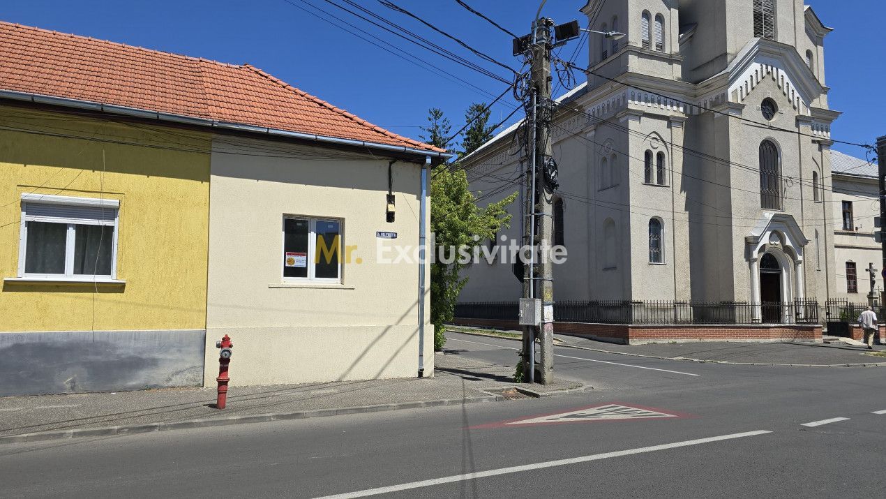 De Vânzare Casă 2 camere P-ȚA Mică - Poză 1