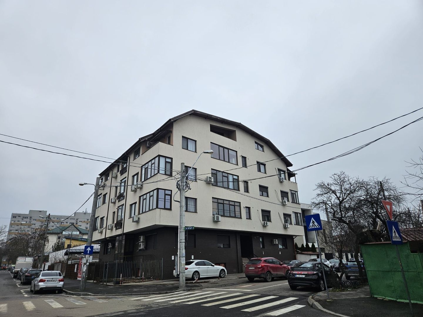 De Vanzare Garsoniera Dubla zona Bucuresti Noi - Bazilescu - Poză 1