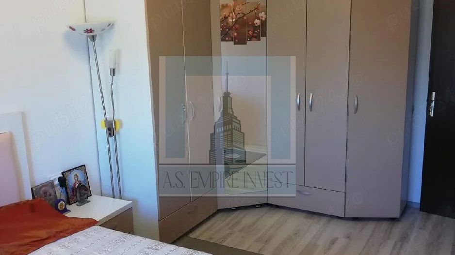 De vânzare apartament 3 camere/ zona Codrii Cosminului - Poză 3